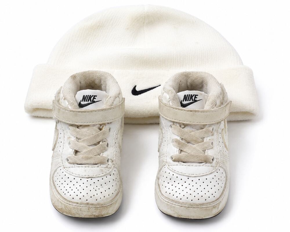 Nike Force 1 Crib CB Baby Shoes 2C White Sneakers Swoosh Beanie Hat Set